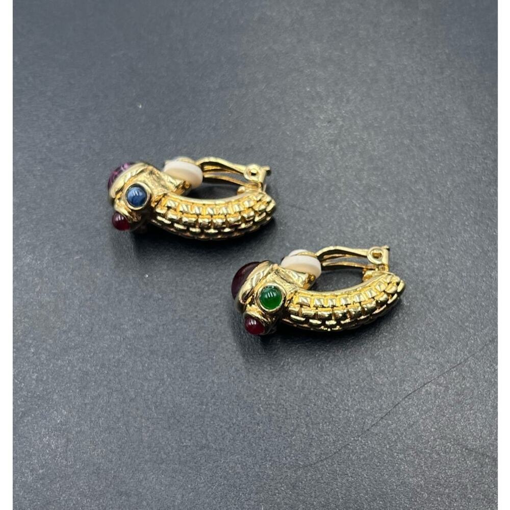 Ivana Trump Vintge Classic Jewel Colored Cabochons Clip On Earrings - Picture 10 of 11
